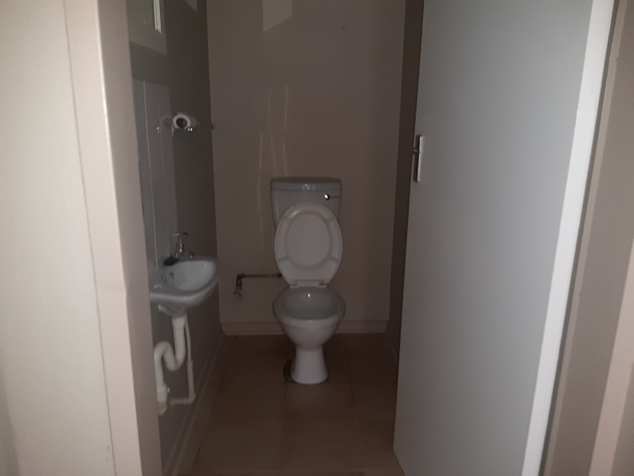To Let 4 Bedroom Property for Rent in Suidrand Free State